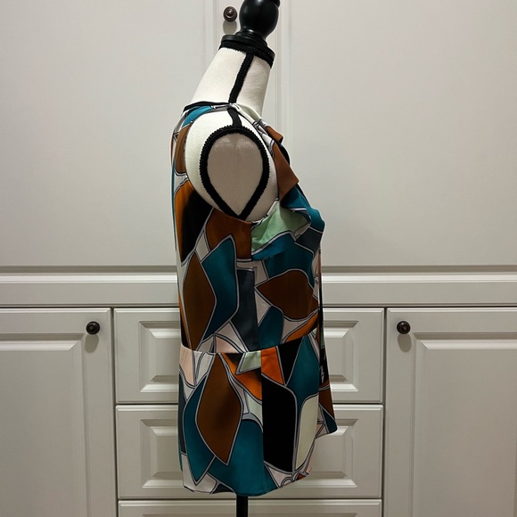 Diane Von Furstenberg Silk Geometric Berit flutter collar tank size 6 - Picture 3 of 8